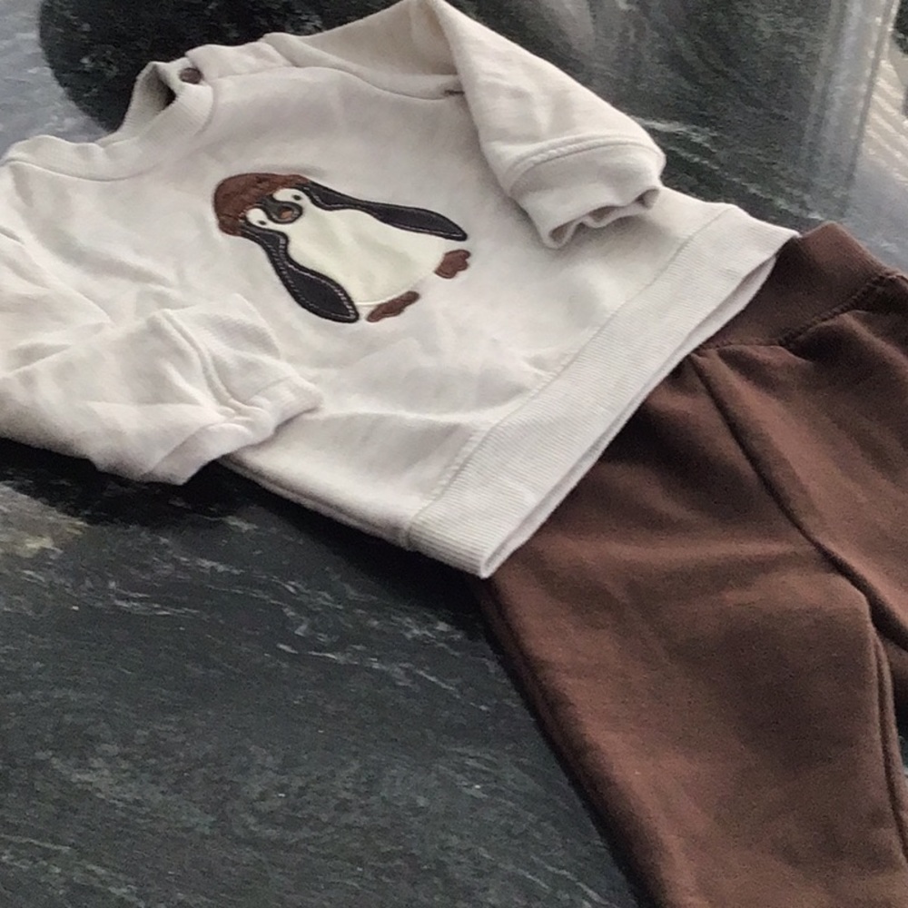 Cozy brown kids sweatpants set